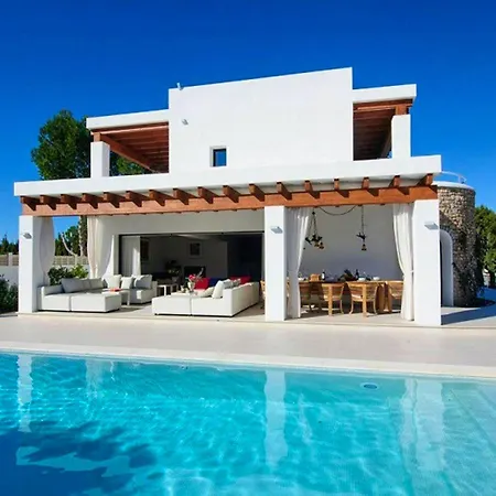 Casa de Férias Elegant House In With Private Pool San José