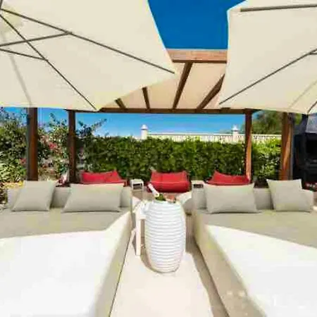 Elegant House In With Private Pool * San José
